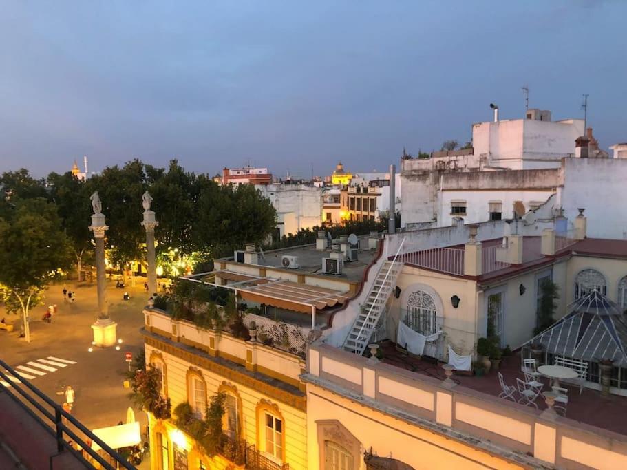 Appartement En Centro Con Vistas A La Plaza Alameda De Hercules - Hasta 6 Personas *
